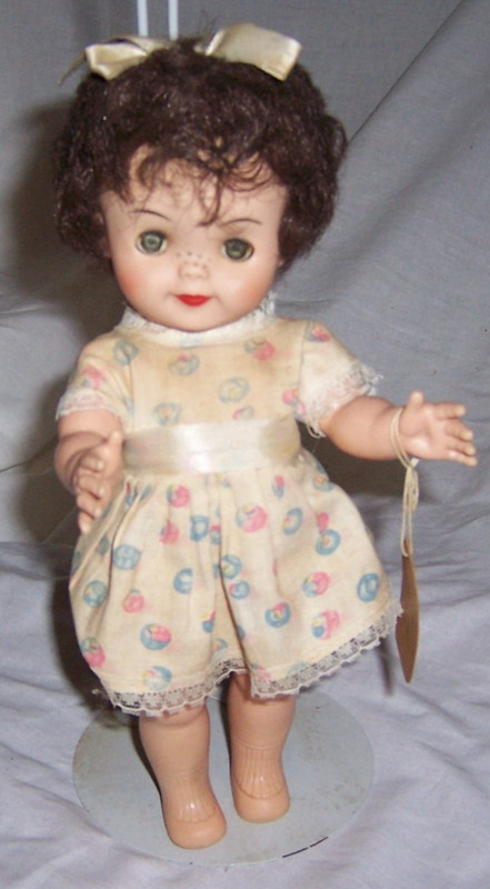 Vintage Vinyl Girl Doll Freckles On Nose Curly Hair Sleep Eyes 10" Pinkie?