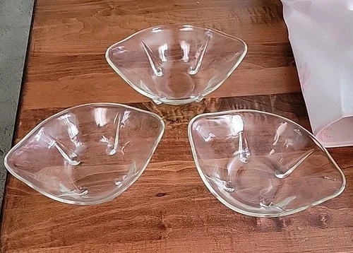 3 Vintage Anchor Hocking Swedish Modern Cut Bowl/Dish With Teardrop Feet 1960's