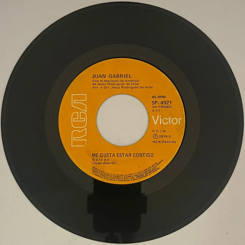 JUAN GABRIEL CON MARIACHI - CON UN POCO DE AMOR - 1978 MEXICAN 7" SINGLE PS - Image 4 of 4
