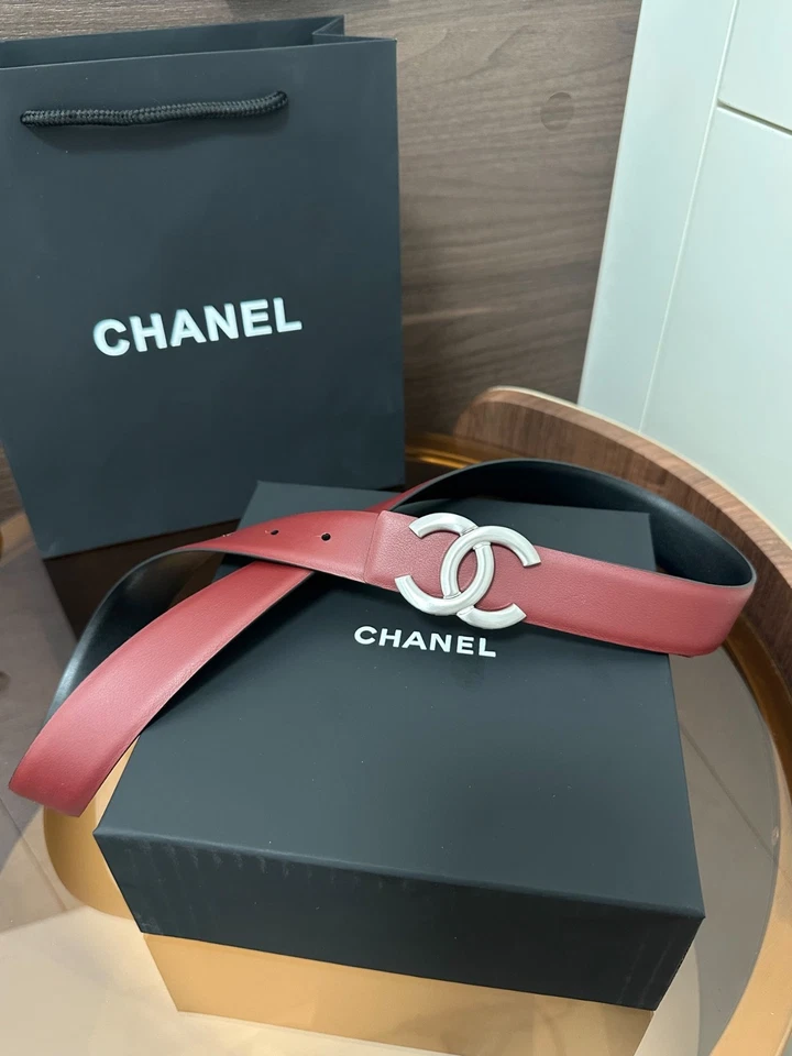 New CHANEL Belt Gold/Silver Logo Black/Red Reversible Calfskin Leather Belt 3.0C - Image 4 of 4