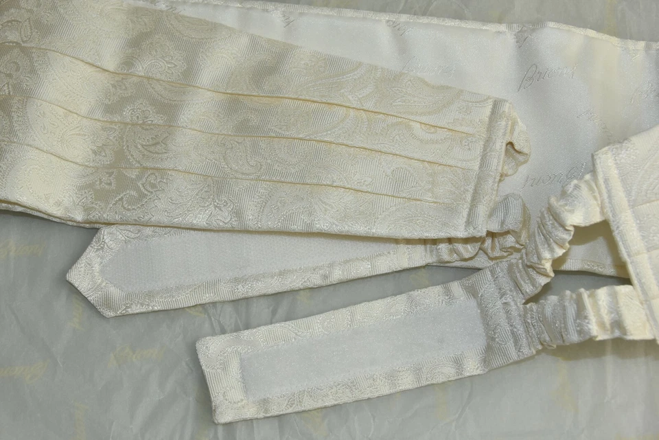 NUEVO en CAJA DE REGALO Brioni JUEGO DE 2 PIEZAS Cummerbund Lazo Paisley Jacquard Crema Marfil Foto 4 de 4