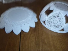 Wilton 4 5/8" Wedding Ornament Base, 2 Pieces, White Plastic