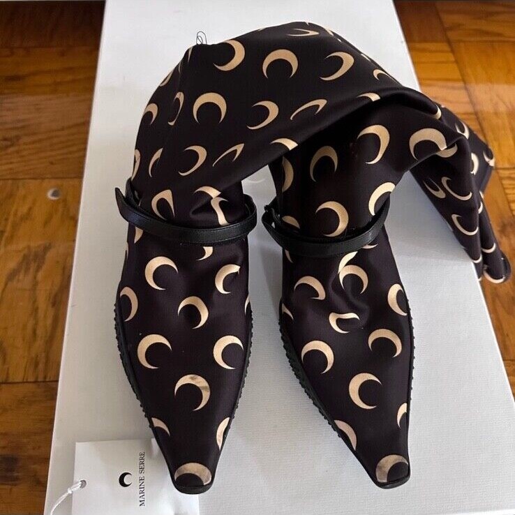 Marine Serre knee length Moon print socks boots . Brown