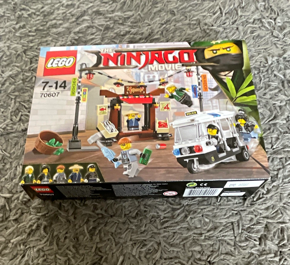 LEGO 70607 NINJAGO City Chase, photo 1 of 3
