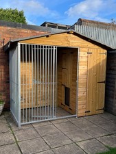 benchmark kennels 8ft x 4ft