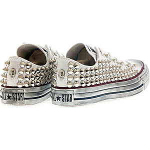 converse con borchie bianche