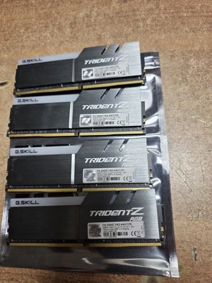 64GB GSKILL Trident Z RGB DDR4-3000 CL14 Samsung B-Die 4x16GB F4-3000C14Q-64GTZR - image 1 of 3