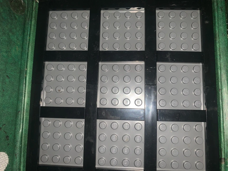 LEGO Castle Tic Tac Toe, Knights vs Skeletons Incomplete See Pictures - Image 4 of 4