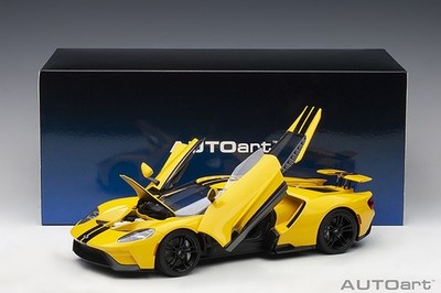AUTOart 72944 - 1/18 Ford GT 2017 (Yellow / Black) - Neu