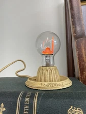 Vintage Aerolux 1939 Worlds Fair Bulb And Stand
