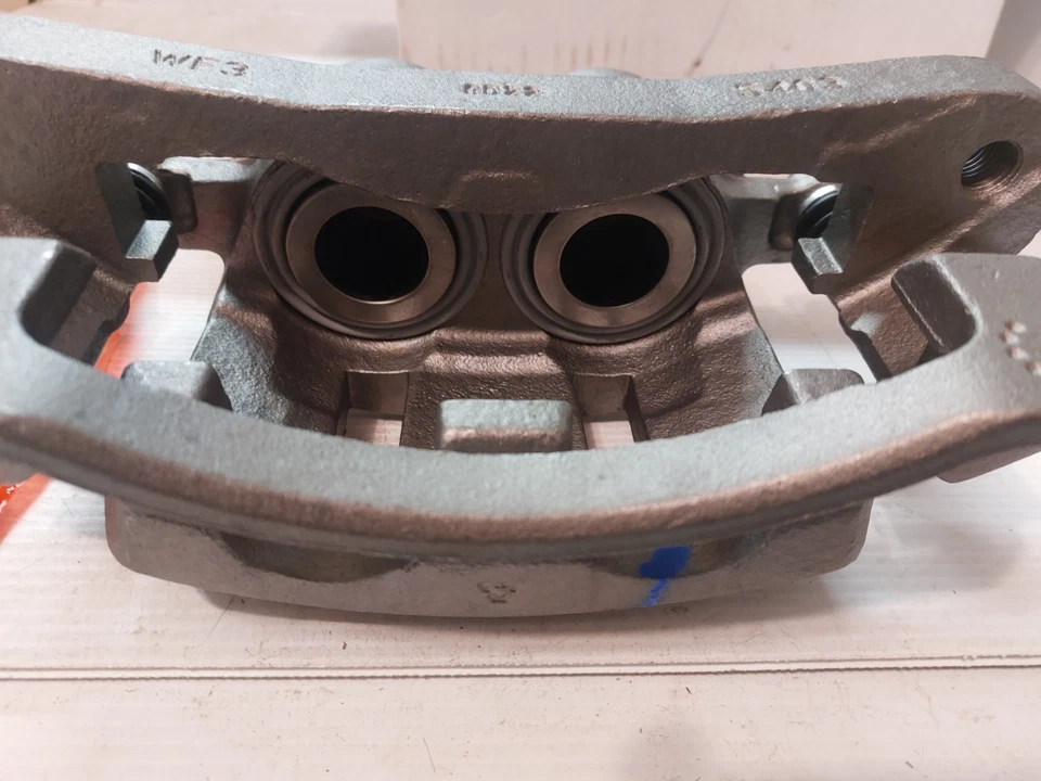 Ford Excursion F250/350 SD 1999-2005 pinza delantera derecha FRC10959 Raybestos Foto 3 de 4