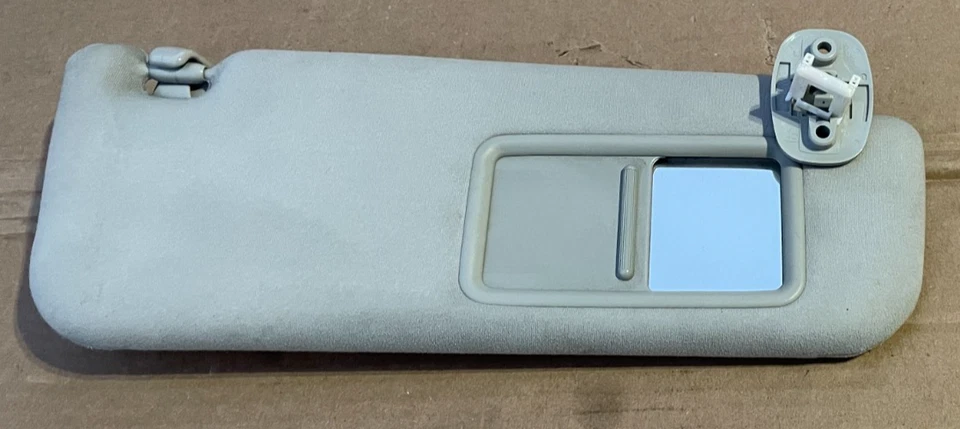 Toyota Prius 2016 parasol lateral del pasajero Foto 2 de 4