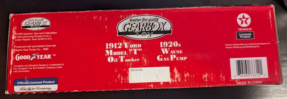 Gearbox Texaco 1912 Ford Model T Oil Tanker Metal Coin Bank and Wayne Gas Pump - Image 4 of 4