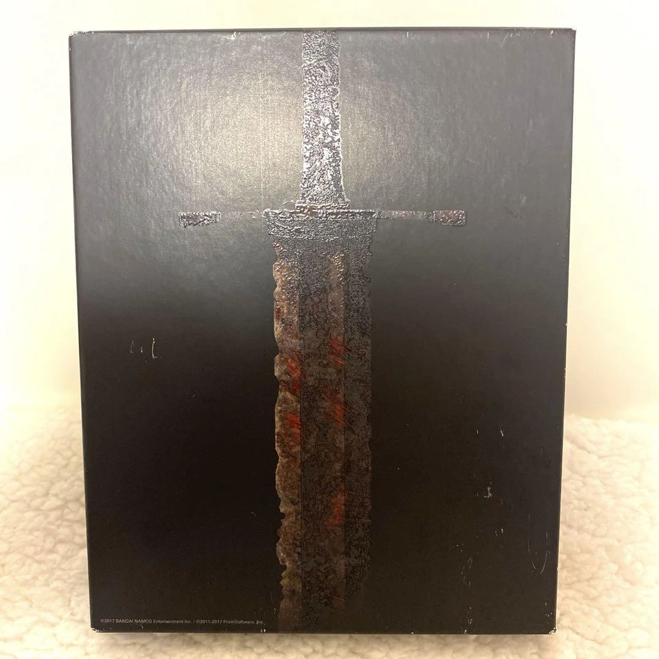 Dark Souls III The Fire Fades Edition PS4 Limited Bonus Soundtrack CD Map & Book - Image 2 of 4