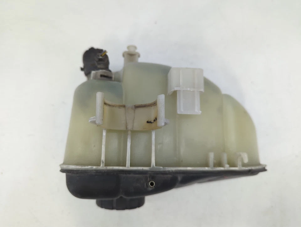 2002 Mercedes-benz C230 Windshield Washer Fluid Reservoir Bottle Oem UEPCZ - Image 2 of 4