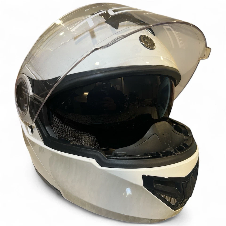 Torc T27 Full Face Modular Motorcycle Helmet; Gloss White Size Médium (57-58cm) - Image 2 of 4