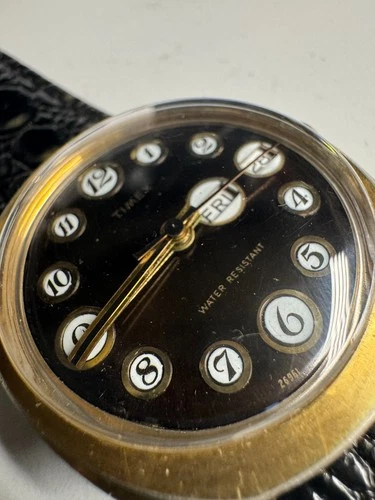 Timex Vintage 1976 Marlin Telephone Dial Brownish 34MM 26961 02776 Runs Good