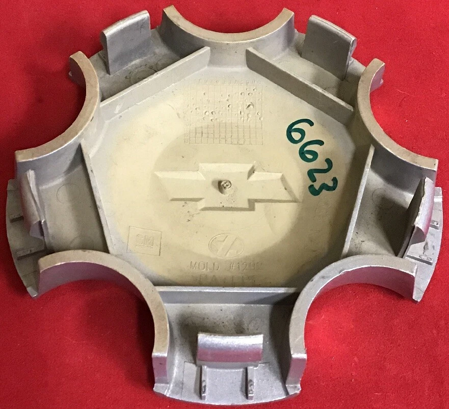 ONE 2000-2006 Chevy Malibu Monte Carlo Impala tapa central rueda P/N 9596356/6623 Foto 3 de 3