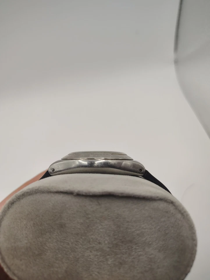 Винтажный Swatch Irony Годзилла 1995. Нержавеющая сталь. Новый Batt работает день/дата - Изображение 3 из 4