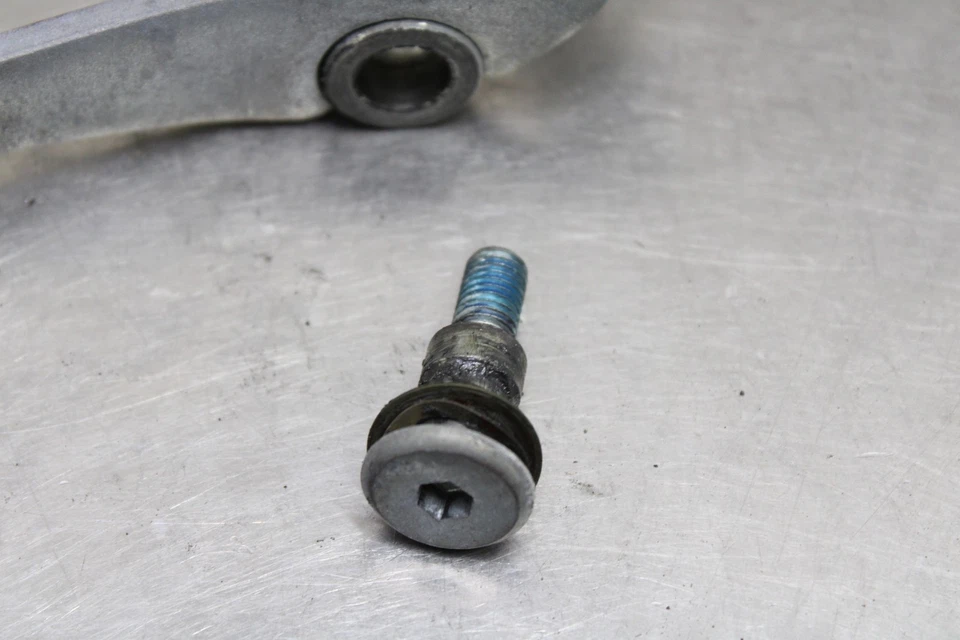 04-09 YAMAHA FZ6 SHIFTER PEDAL 5VX-18110-00-00 - Image 4 of 4