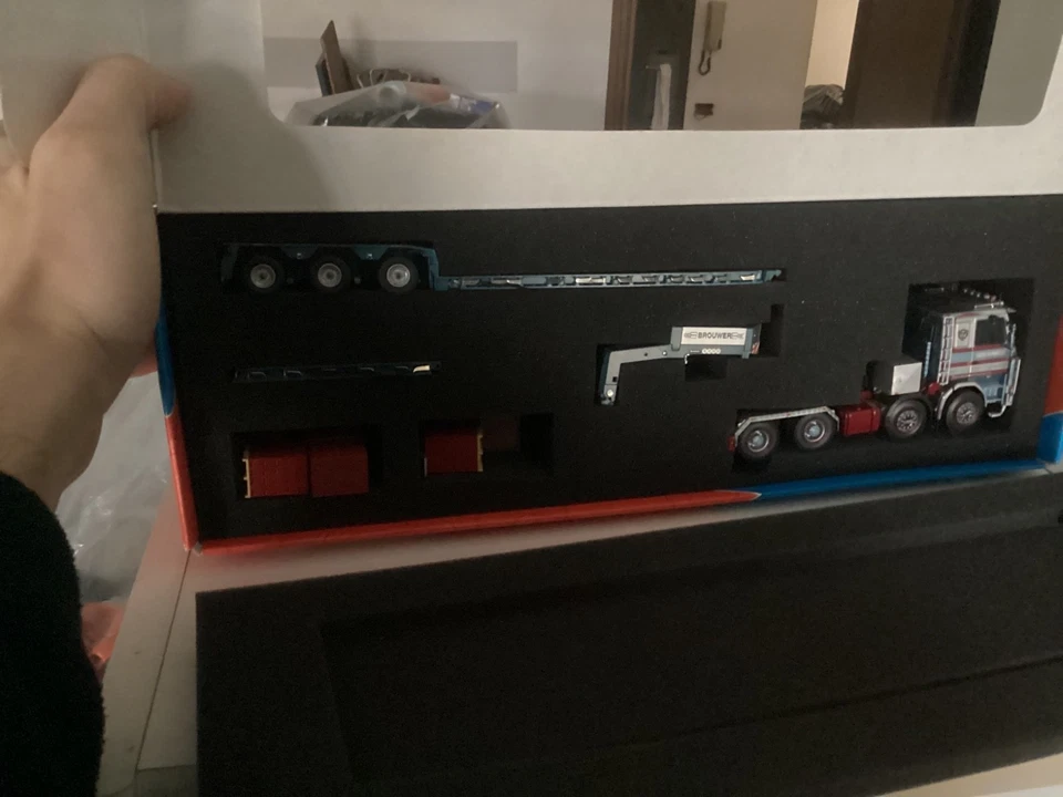 modellino Scania 4 assi con rimorchio a collo d’oca Tekno scala 1:50 - Immagine 2 di 4