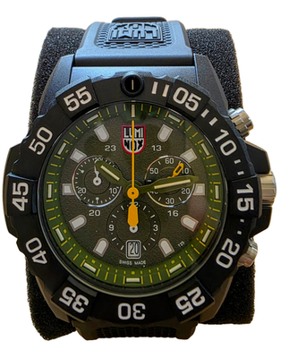 Luminox Navy SEAL Men's Watch Chronograph Carbonox Quartz Green