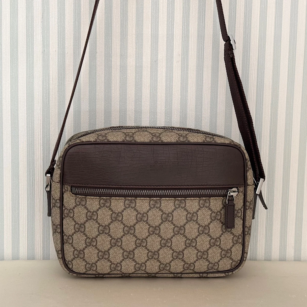 ⭐︎ Gucci GG Supreme Shoulder Bag Beige Bags & Handbags for Women for