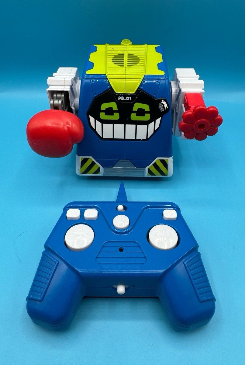 Really RAD Robots PrankBro PB.01 Prank Bot with Remote Moose Toys Really RAD Robots PrankBro PB.01 Prank Bot with Remote Moose Toys