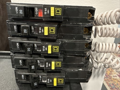 #ad Square D QO120GFI 20A GFCI Circuit Breaker 120V with 1 Pole $40.00