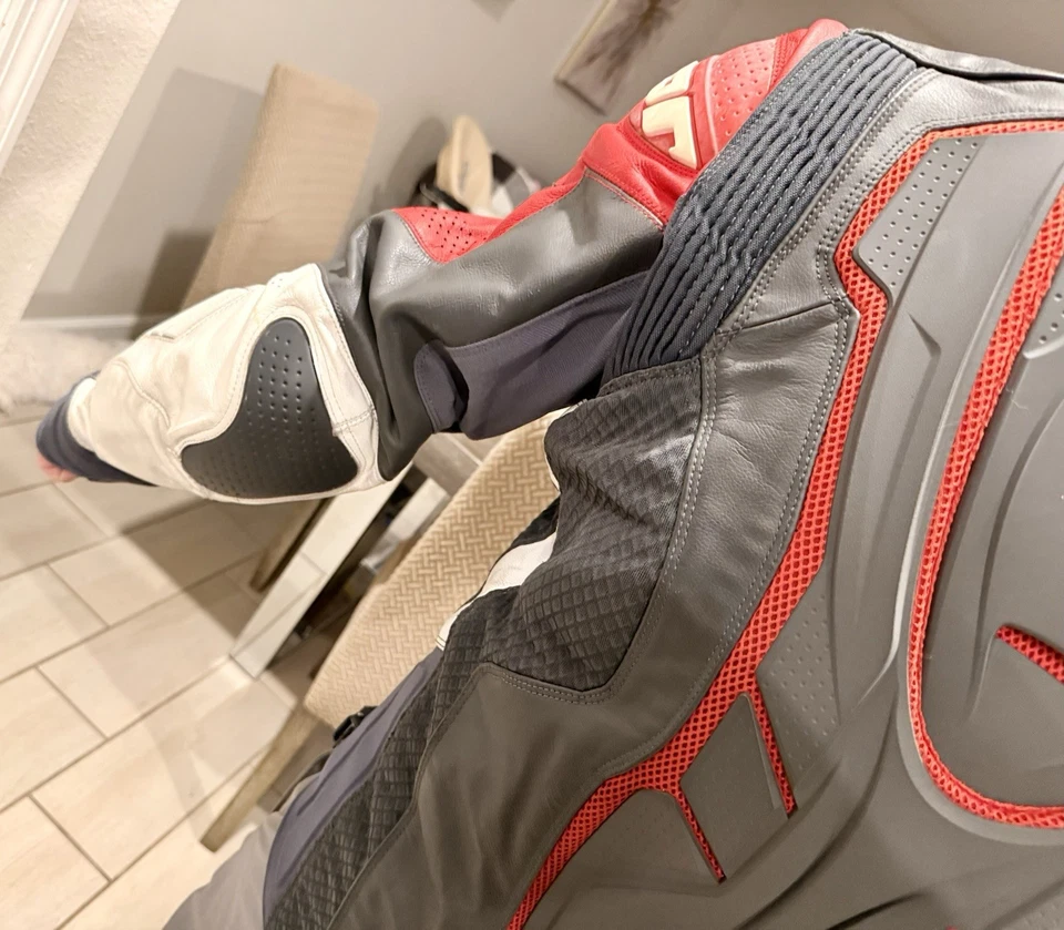 Chaqueta de cuero para motocicleta ICON Hypersport Prime roja/gris/blanca - talla L Foto 3 de 4