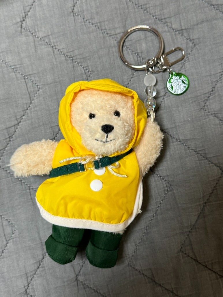 【韓国スタバ】Rainy MD★Rainy Bearista Keychain [Yellow] 韓国スタバ】Rainy MD☆Rainy Bearista Keychain [Yellow