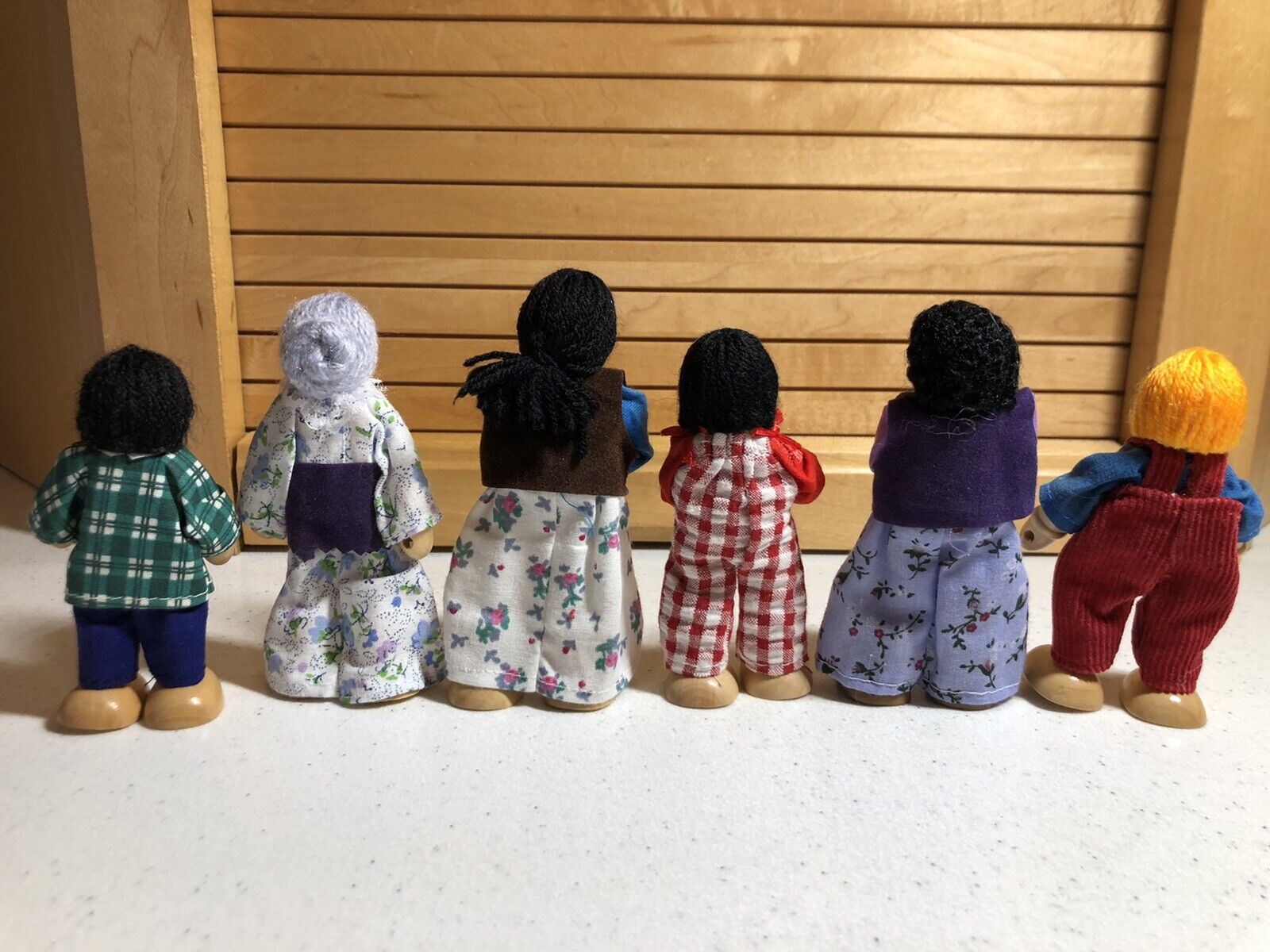 2002 The Children's Group Inc. Wooden-Poseable Doll Set-Fabric Clothes-Dollhouse