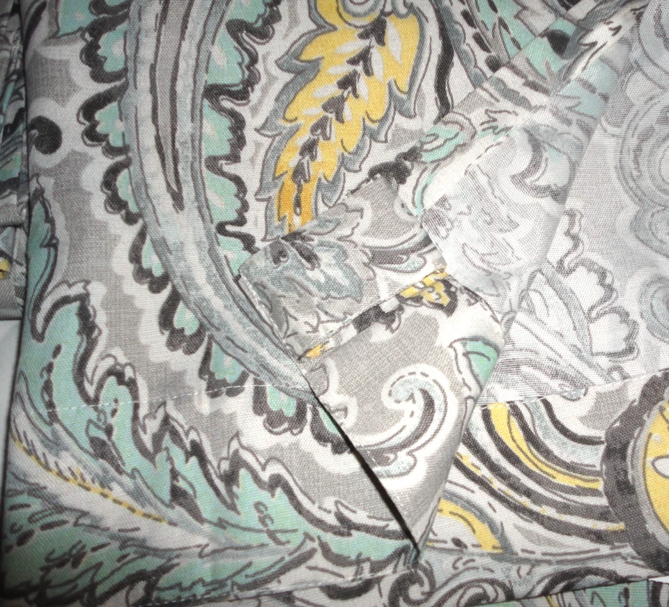 ENVOGUE GRAY BLACK MINT YELLOW PAISLEY (2) CURTAINS PANELS 50X82 - Image 4 of 4