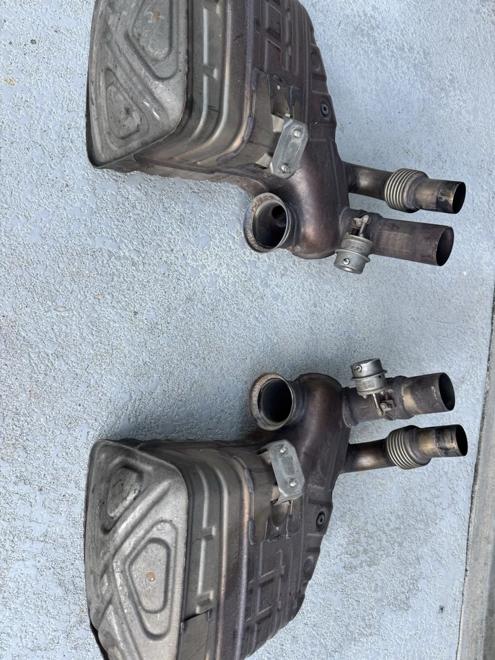 Silenciador de escape izquierdo/derecho OEM GT3/RS 2014-2019 Porsche 991 911 poco kilometraje Foto 3 de 4