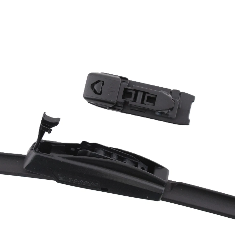 Paquete de 2 limpiaparabrisas Michelin Pro Series 17" rendimiento para todas las estaciones 10000228 Foto 3 de 4