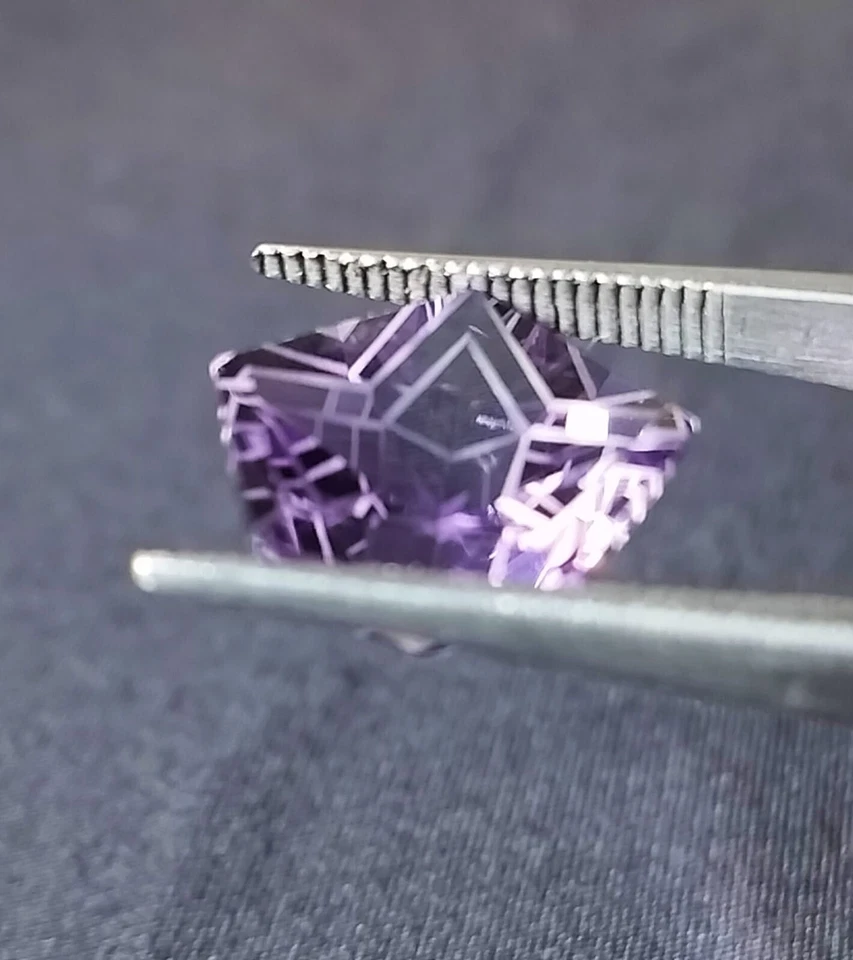 Anillo de corte de flor estrella fantasía natural con forma de pentágono amatista rosa 10X10X7,20 mm y Foto 2 de 4
