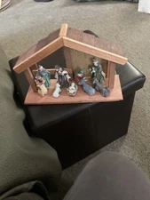 Vintage Christmas Nativity Set Manger 9 Figures