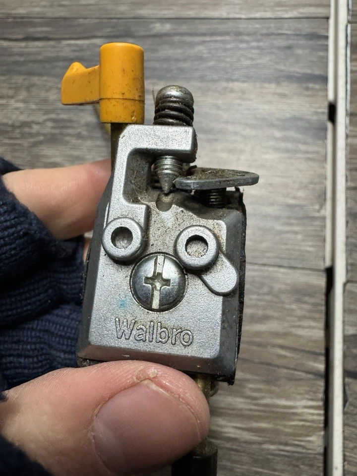 Carburador Solo 230083510 Walbro WT 456 Foto 2 de 4