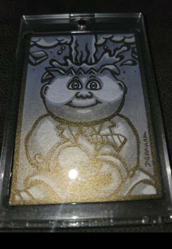 2014 Garbage Pail Kids 💥 Adam Bomb💥Custom Sketch GPK Dustin Graham Auto Gold - Picture 5 of 7