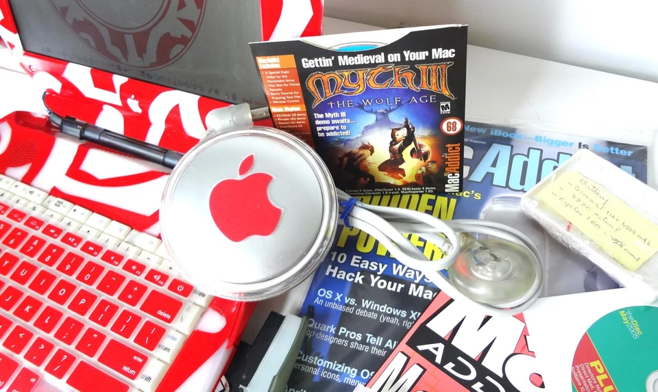 iBook Clamshell G3 DVD 367 "Special Red"  PVT + 128GB SSD mSATA + GIFTS - SUPERB - Image 2 of 4