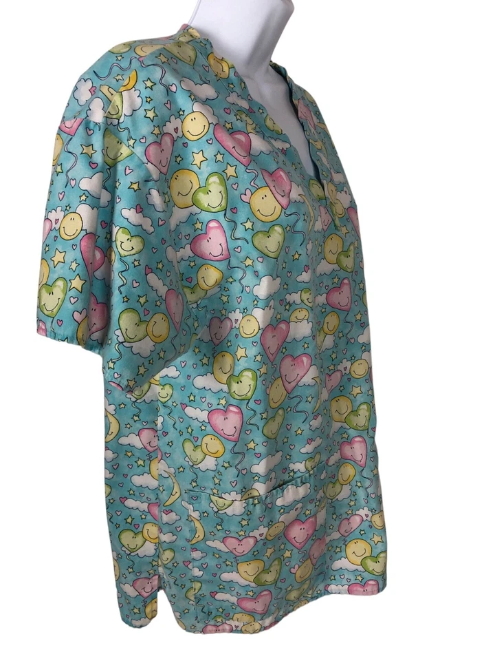 Crest Womens Scrub Top Size M Blue with Pink Yellow Smiley Hearts Moons Pockets - Image 2 of 4