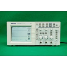 Tektronix TDS1002 2CH 60MHz 1GS/s Digital Storage Oscilloscope Used from Jp