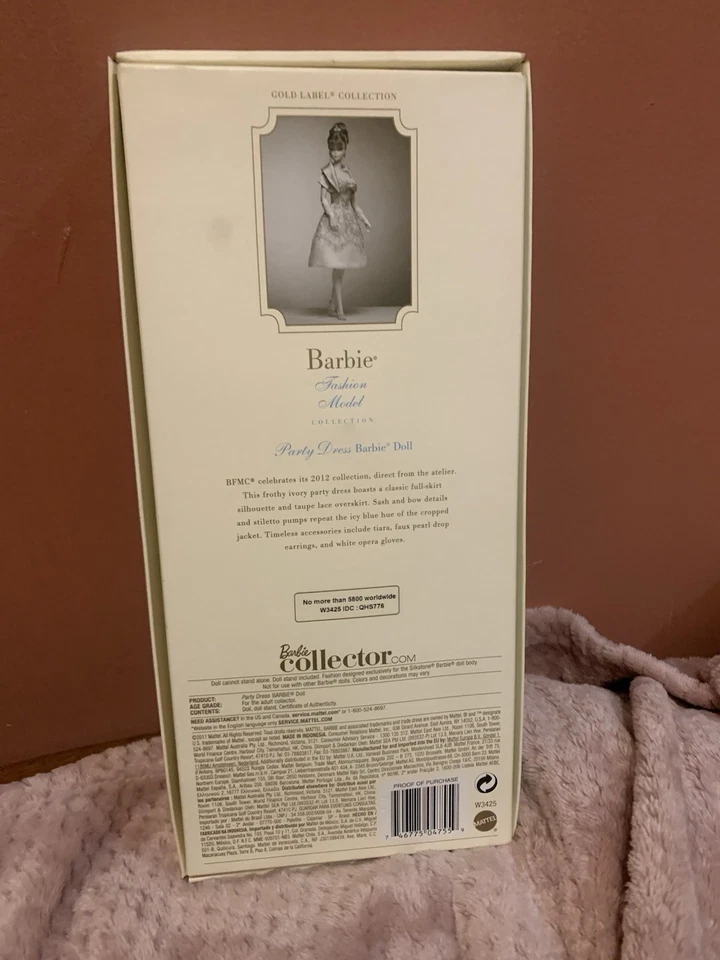 Vestido de festa 2012 Barbie Silkstone modelo de moda etiqueta dourada/edição limitada na caixa - Imagem 3 de 3