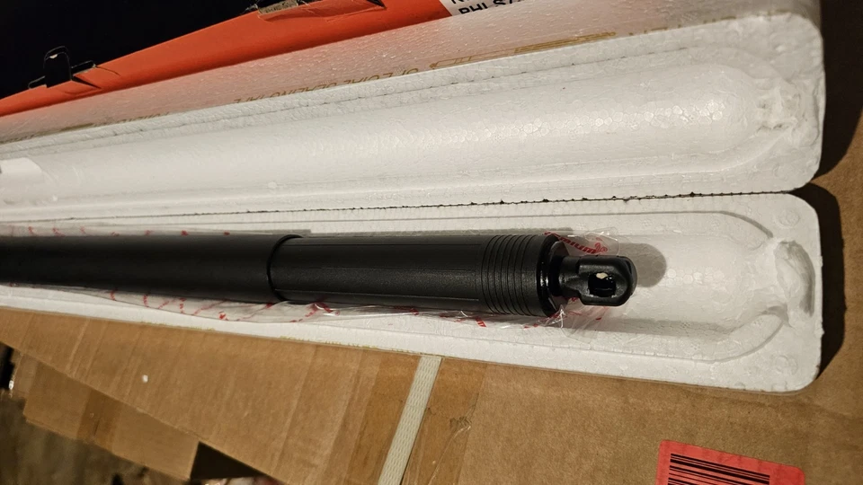 APremium Rear Tailgate Power Lift Support Shock Strut Land Rover Discovery Sport Foto 4 de 4