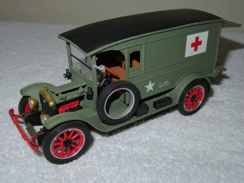 U.S.ARMY 1920 WHITE DELIVERY VAN SIGNATURE 1:32 OPENING HOOD & REAR - Picture 7 of 10