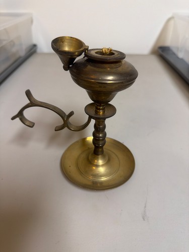 Vintage Brass Scrolled Handle Oil Lamp Drip Pan Handheld Rustic Decor