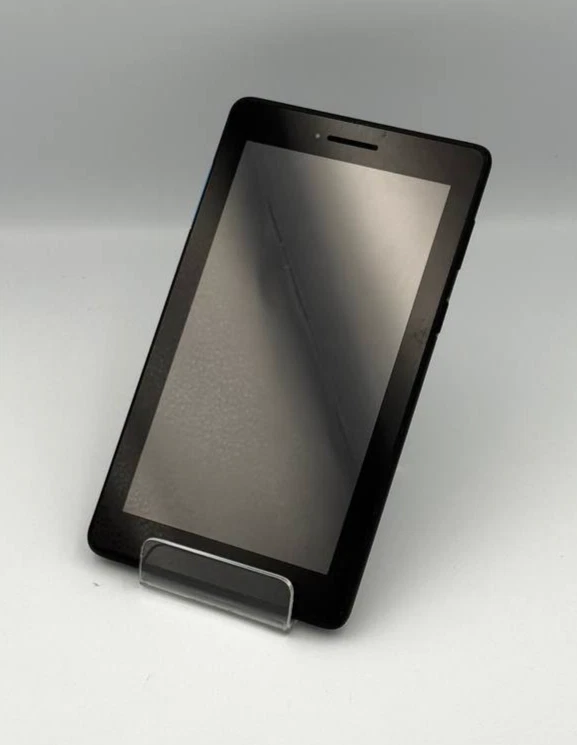 Lenovo Tab E10 Tablet ZA470037GB cracked glass, photo 1 of 5