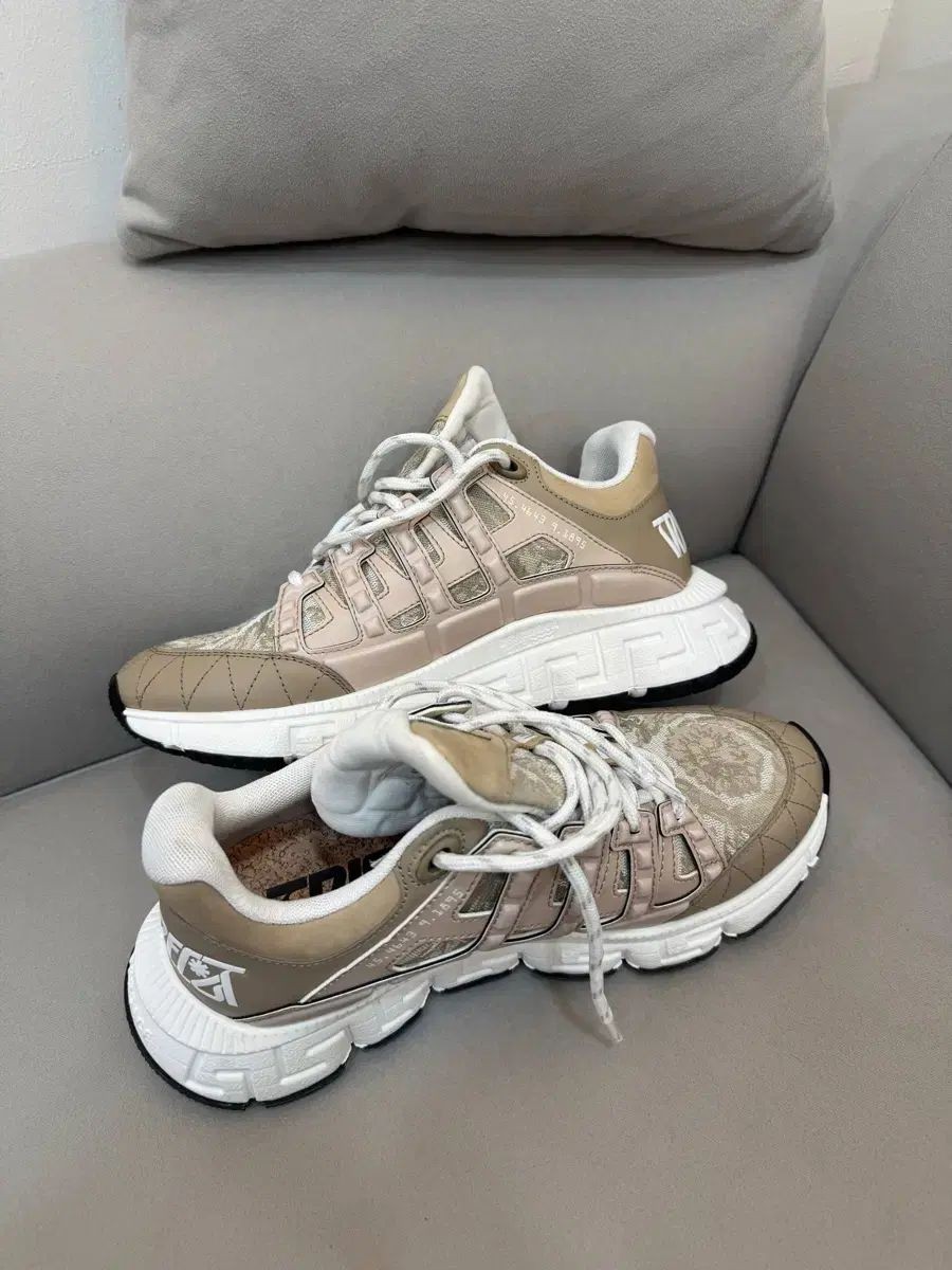 Versace Trigreca Jacquard Shoes Sneakers Size 40 Luxury Designer Limited Edition