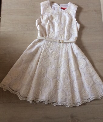 DERHY Kleid mit Transparentem Stoff und Stickereien Weiß,Gr.M gefüttert