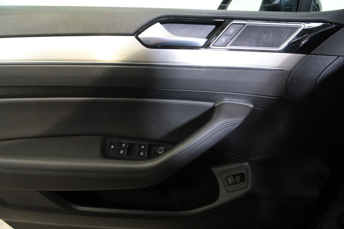 VW Passat 1,4 TSi 150 Highline+ Vari. DSG